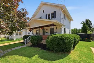 1356 Emerald Ave NE, Grand Rapids, MI 49505 - Photo 1