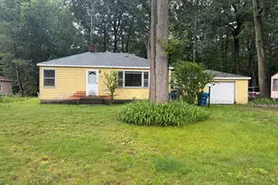 15326 Pine St, Grand Haven, MI 49417 - Photo 1