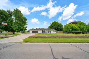 4123 Flansburg Rd, Jackson, MI 49203 - Photo 1