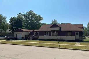1910 Hoyt St, Muskegon, MI 49442 - Photo 1
