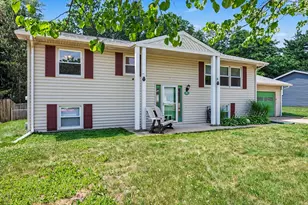 1912 Lauralwood Ave, Portage, MI 49002 - Photo 1
