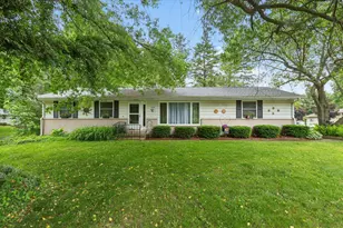 1359 W Glenlord Rd, Saint Joseph, MI 49085 - Photo 1