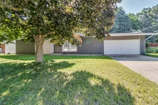 109 Parkshore Dr, Battle Creek, MI 49014 - Photo 1