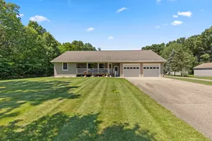 14113 136th Ave, Grand Haven, MI 49417 - Photo 1