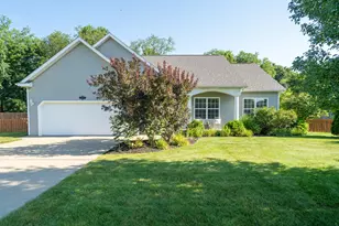8297 Engelwood Ave, Richland, MI 49083 - Photo 1
