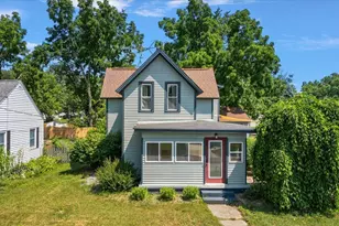 903 Cogswell St NW, Grand Rapids, MI 49544 - Photo 1