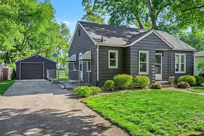 2317 Glendale Boulevard, Kalamazoo, MI 49004 - Photo 1