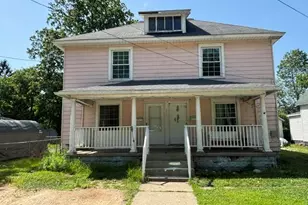 217 Lester Ave, Dowagiac, MI 49047 - Photo 1