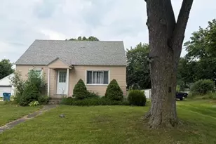 1095 Vos St, Jenison, MI 49428 - Photo 1