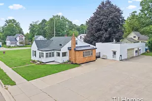 146 Hanlon Ct, Wayland, MI 49348 - Photo 1