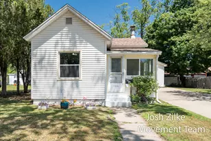 1215 Columbus Ave, Grand Haven, MI 49417 - Photo 1