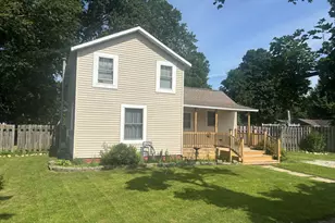 121 S Railroad St, Lawton, MI 49065 - Photo 1