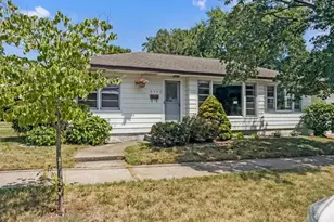 2320 Diamond Ave NE, Grand Rapids, MI 49505 - Photo 1