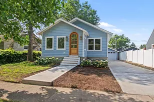 510 Lyon St, South Haven, MI 49090 - Photo 1