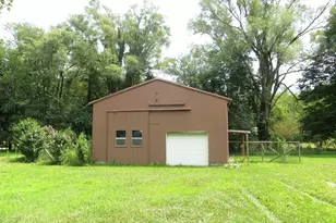 25035 Maple St, Edwardsburg, MI 49112 - Photo 1