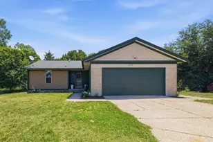 838 24th Ave, Hudsonville, MI 49426 - Photo 1