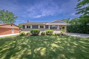 153 Nichols Dr, Saline, MI 48176 - Photo 1