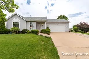 14307 Aspen Vale Dr, Holland, MI 49424 - Photo 1