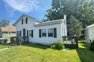 220 N East St, Brighton, MI 48116 - Photo 1