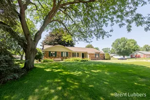 2685 E Chester Dr, Zeeland, MI 49464 - Photo 1