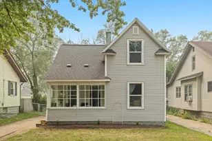354 W 17th St, Holland, MI 49423 - Photo 1