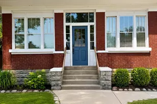 27 S Whittaker St, New Buffalo, MI 49117 - Photo 1