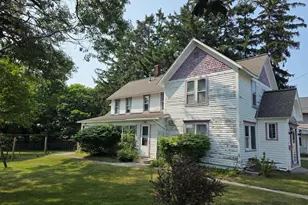 244 Washington St, Manistee, MI 49660 - Photo 1