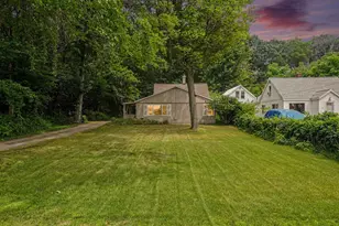 860 E Norton Ave, Muskegon, MI 49444 - Photo 1