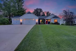 3115 Woodsboro Dr NE, Grand Rapids, MI 49525 - Photo 1