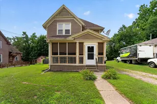 1208 Maple Ave, Jackson, MI 49203 - Photo 1