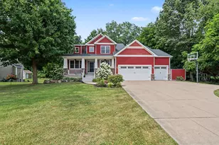 182 Woodhaven Dr, Battle Creek, MI 49015 - Photo 1