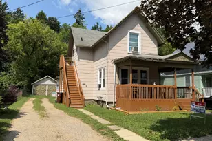 1004 S Jackson St, Jackson, MI 49203 - Photo 1