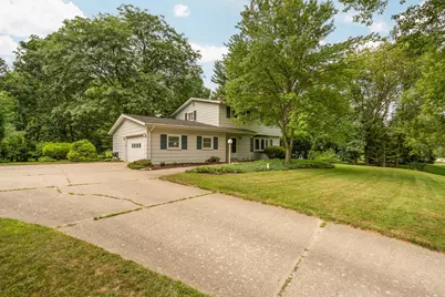 2627 Wayside Drive, Ann Arbor, MI 48103 - Photo 1