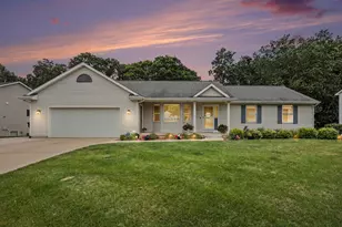 330 Glenwoods Ct NE, Rockford, MI 49341 - Photo 1