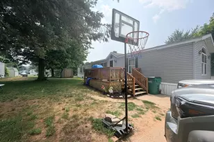 129 Elm Ct, Muskegon, MI 49445 - Photo 1
