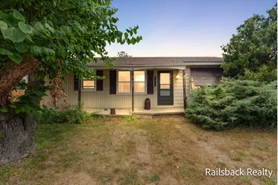 558 S Union Street, Sparta, MI 49345 - Photo 1