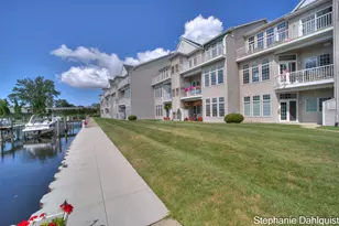 2411 Lake Ave, Muskegon, MI 49445 - Photo 1