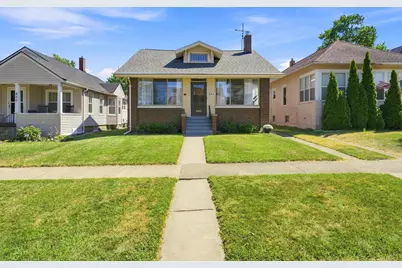 834 Lewis Avenue, Saint Joseph, MI 49085 - Photo 1