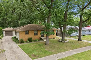 1711 Royal Oak St SW, Wyoming, MI 49519 - Photo 1