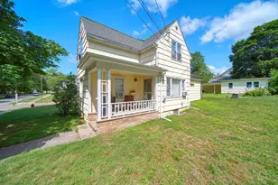 518 Garfield St, Jackson, MI 49203 - Photo 1