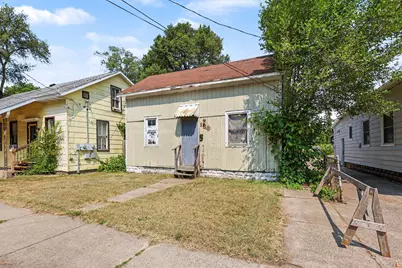 186 E Isabella Avenue, Muskegon, MI 49442 - Photo 1