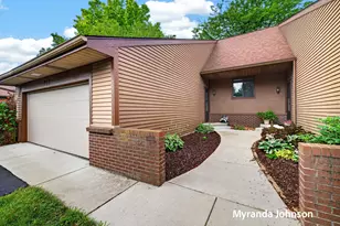 743 Bradford Pl NE, Grand Rapids, MI 49525 - Photo 1