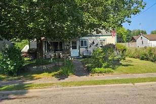 87 Lamora Ave, Battle Creek, MI 49037 - Photo 1