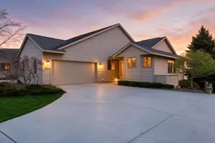 1470 W Harbour Towne Cir, Muskegon, MI 49441 - Photo 1