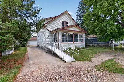 302 Cass Avenue, Jackson, MI 49203 - Photo 1