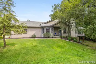 2122 S Cross Creek Dr SE, Grand Rapids, MI 49508 - Photo 1