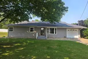 4940 Wanda Dr, Jackson, MI 49201 - Photo 1