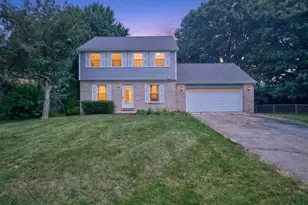 529 Lee St, Pinckney, MI 48169 - Photo 1