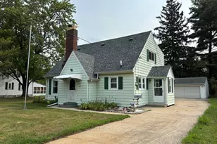 328 Miller Ave, Battle Creek, MI 49037 - Photo 1