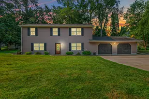 16 Goodrich Ave, Hillsdale, MI 49242 - Photo 1
